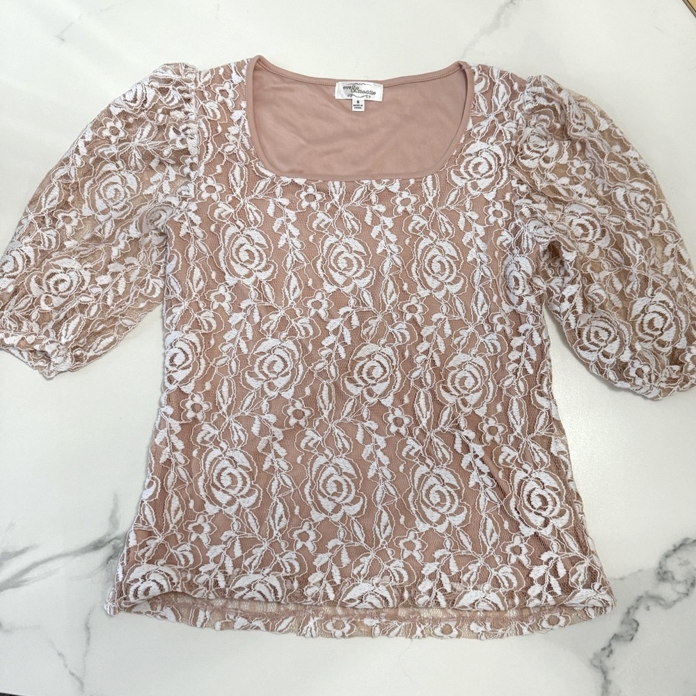 Eve & Maddie ladies top